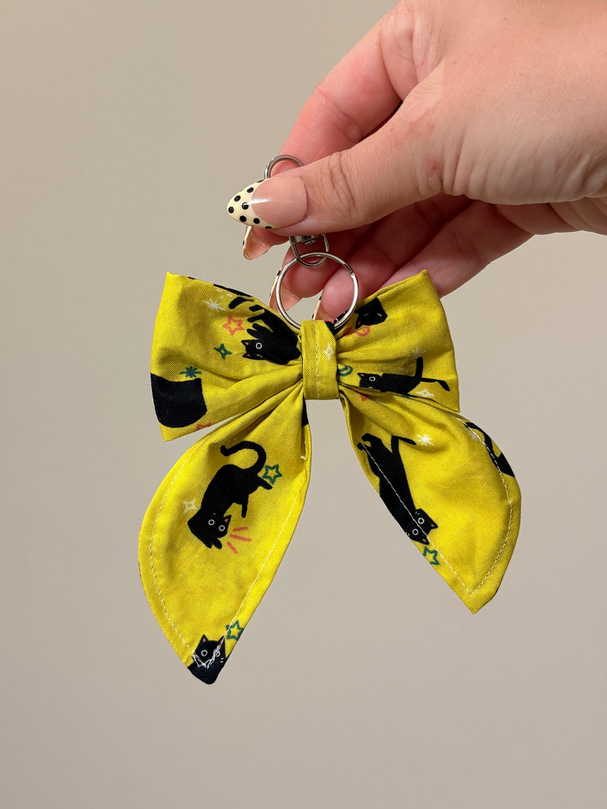 Halloween Bow Keychain 🎃