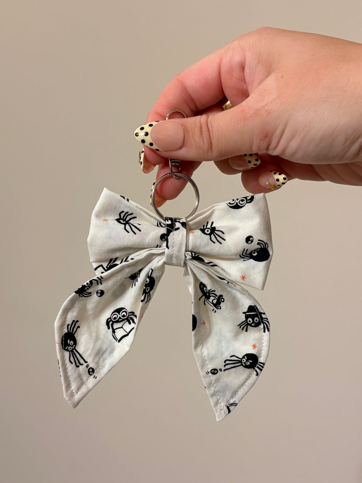 Halloween Bow Keychain 🎃