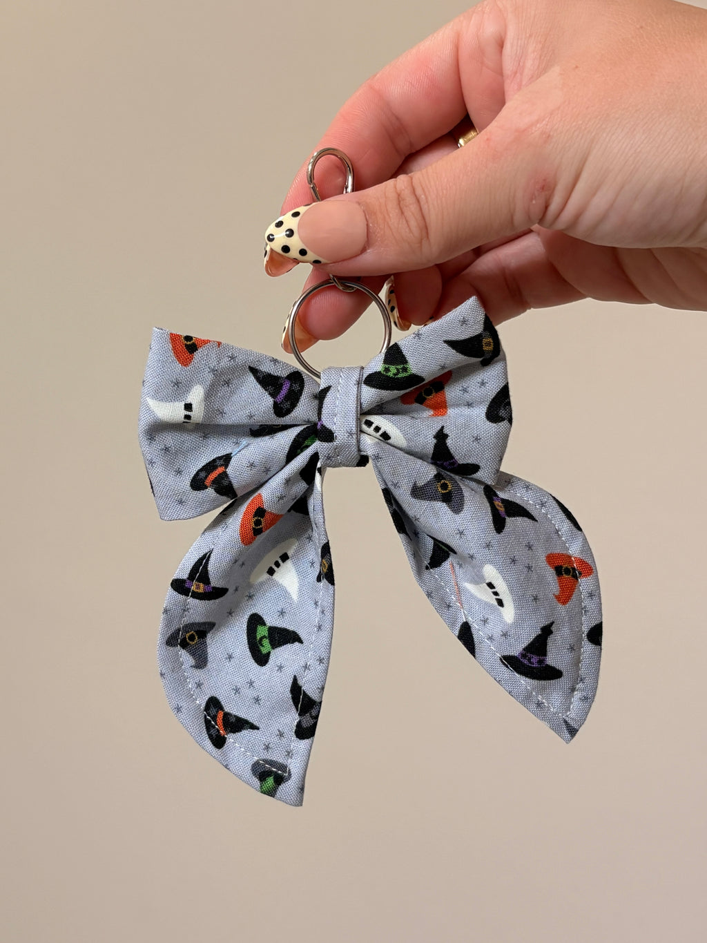 Halloween Bow Keychain 🎃